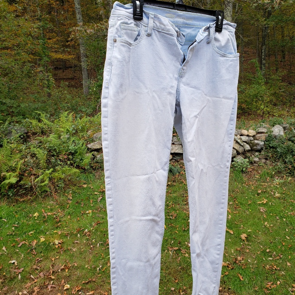 $8 Sale Old Navy Boyfriend light wash jeans